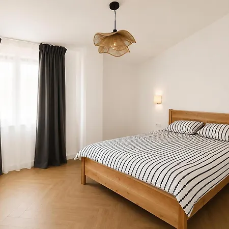 Amazing In With Wifi Appartement Tkon
